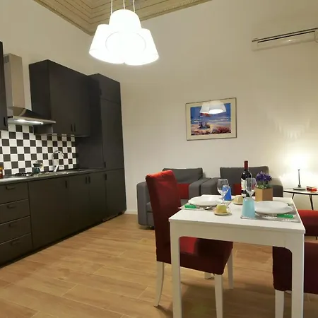 Cluverio 41 Bianco Centro Apartment